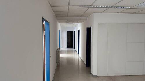 Flur 1 - 9 Zimmer Büro zur Miete in Kassel