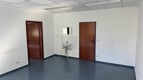 Sprechzimmer 2.1 - 