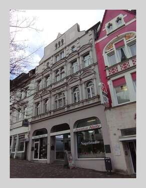 Hausansicht - 3 Zimmer Etagenwohnung zur Miete in Lüdenscheid