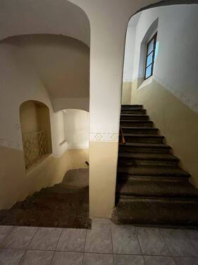 Hausflur.jpeg - 5 Zimmer Etagenwohnung in Bautzen