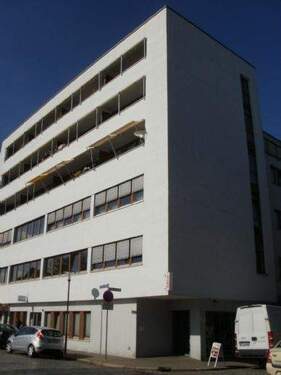 Bild 1 - Helle Single-Wohnung mit Balkon