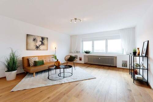 Wohnzimmer - Frisch renovierte 3 Zimmer Wohnung mit großer, privater Dachterrasse, provisionsfrei