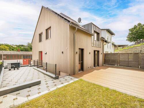 Fassade Terrasse - 8 Zimmer Mehrfamilienhaus, Wohnhaus zum Kaufen in Malsch