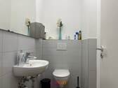 das Damen-WC - 