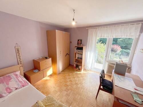 Schlafzimmer 2 OG Haupthaus - 