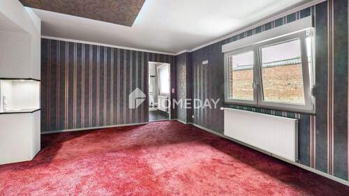 1. OG Schlafzimmer 1 - 