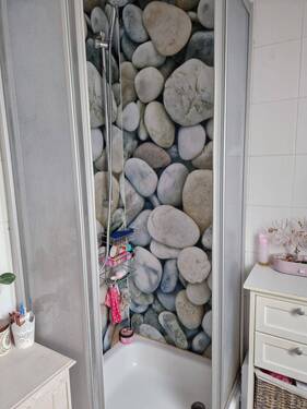 Badezimmer, Dusche, DG-Wohnung - 