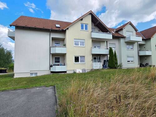 Außenansicht - 3 Zimmer Etagenwohnung zum Kaufen in Großheirath