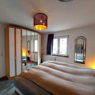 Der Kleiderschrank - 