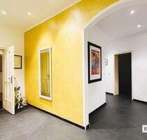 Großzügige 4 Zi.- ETW mit Altbauambiente mit rundum Infrastruktur in Schoppershof - Nürnberg Rennweg