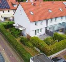 Schönes Reihenendhaus mit Garten, Garage und Stellplatz in Nürnberg-Gebersdorf
