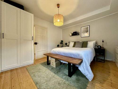 Schlafzimmer 2.OG II - 