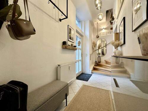 Eingangsbereich EG I - 