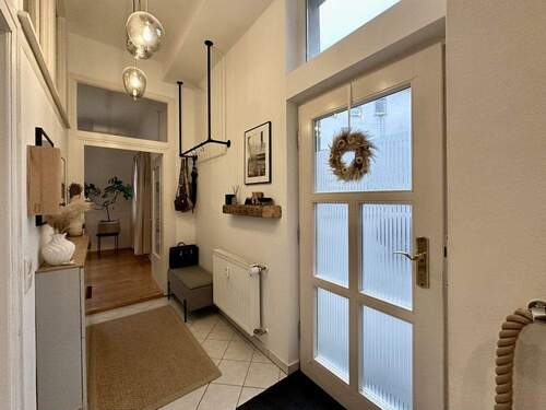 Eingangsbereich EG II - 