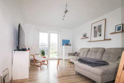 Wohnzimmer - 2 Zimmer Etagenwohnung zum Kaufen in Rheinberg