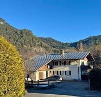 Charmantes Ein- oder Zweifamilienhaus in Bischofswiesen - Ihr neues Zuhause mit Bergblick