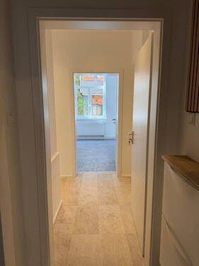 Zugang zur Wohnung - Etagenwohnung mit 70,00 m&sup2; in Stuttgart zur Miete