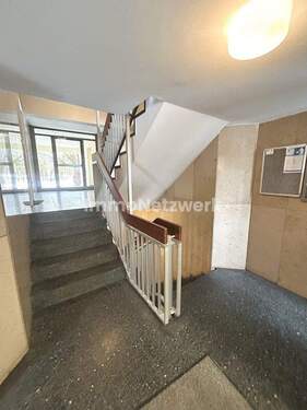 Eingang Treppenhaus - 