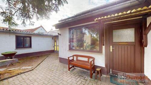 Hauseingang - 4 Zimmer Doppelhaushälfte zum Kaufen in Merseburg