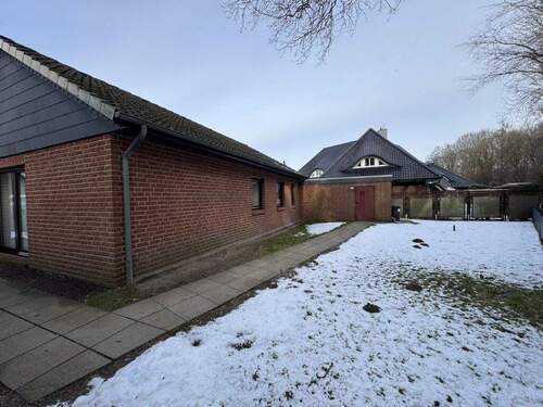 Objekt außen + Garten - 