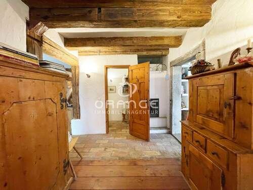 Blick zum Gäste WC - 