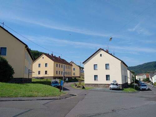Bild 1 - Schöne, helle und gut geschnittene 5 Raumwohnung : )