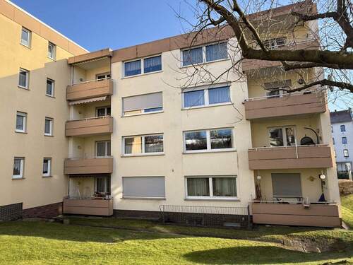 Hausansicht - 3 Zimmer Etagenwohnung in Kassel