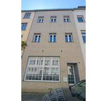 Komplett leerstehendes Mehrfamilienhaus in Innenstadtlage mit 288m² Wohnfläche - Krefeld Cracau