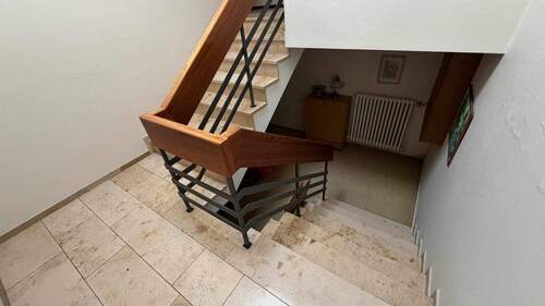 Treppenhaus zum Teilkeller (2) - 