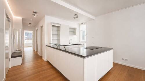 Küchen Ansicht - 3 Zimmer Etagenwohnung zum Kaufen in Frankfurt am Main