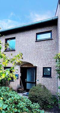 Front Reihenmittelhaus.jpg - 5 Zimmer Mehrfamilienhaus, Wohnhaus zum Kaufen in Oldenburg