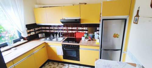 Küche mit Durchreiche zum Essbereich.jpg - 