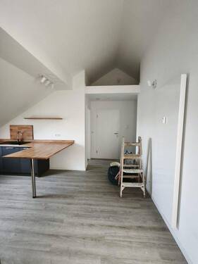 Eingangsbereich - 2 Zimmer Etagenwohnung zur Miete in Neuss