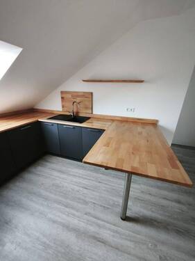 Einbauküche - Etagenwohnung mit 55,00 m² in Neuss zur Miete