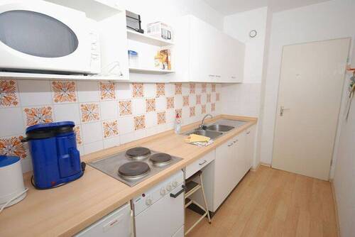 Küchenraum mit Einbauküche - 