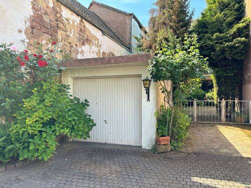 Garage - 
