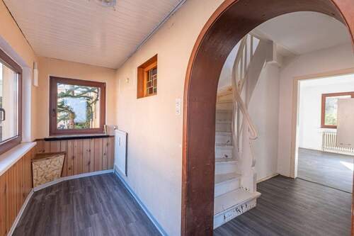 Eingangsbereich, vordere Wohneinheit - Mehrfamilienhaus, Wohnhaus mit 215,00 m&sup2; in Stade zum Kaufen