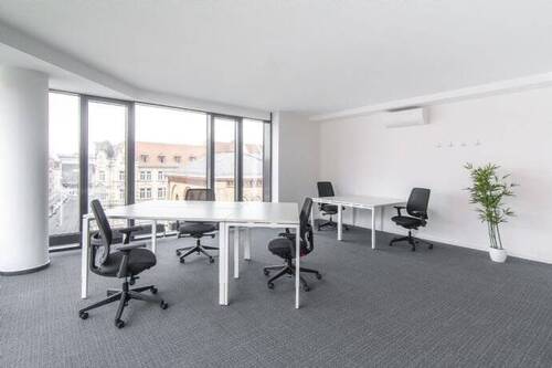 Bild 2 - All-inclusive-Zugang zu professionellen Büroräumen für 5 Personen 30 sqm in Regus Erfurt Hauptbahnhof