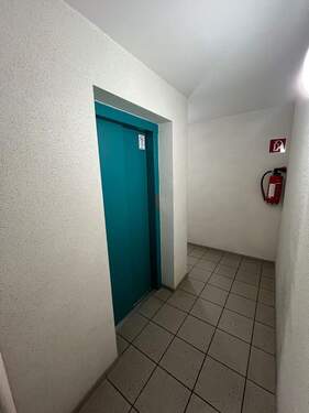 Aufzug.jpeg - 