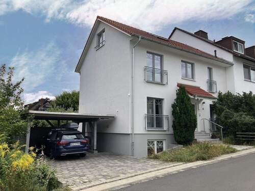 Strassenansicht - Sehr schönes Einfamilienhaus mit Einliegerwohnung in Toplage von Kassel-Kirchditmold
