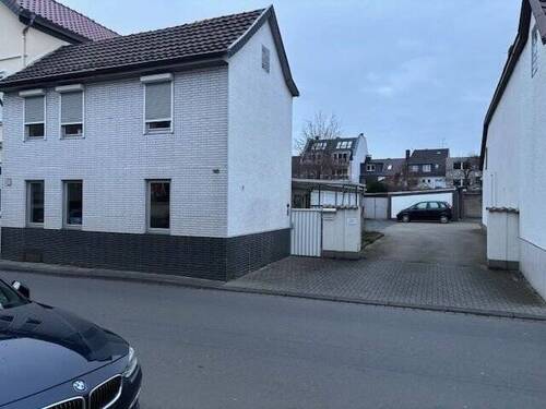 Altbestand 1 - Einfamilienhaus zum Kaufen in Bonn