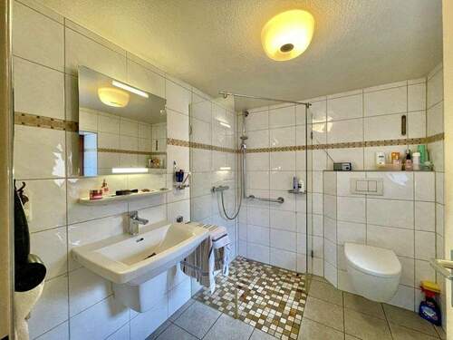 Duschbad im Kellergeschoss - 