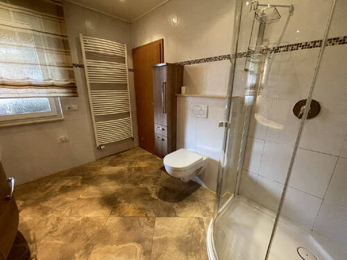 Badezimmer Hauptwohnung - 