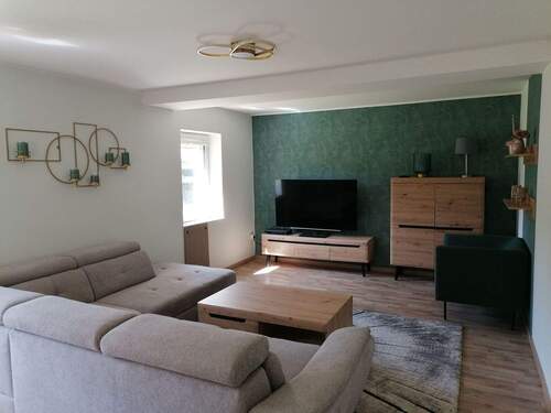 12 großes Wohnzimmer.jpg - 