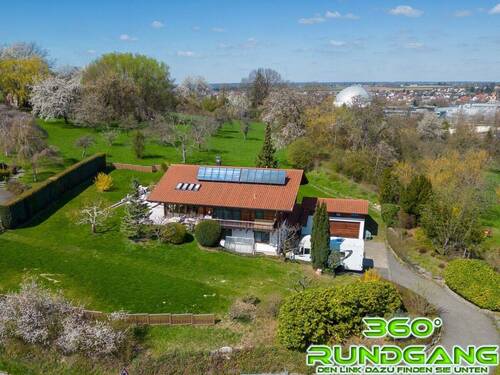 Aussenansicht - Einfamilienhaus in privilegierter Lage mit weitläufigem Garten und herrlichem Panorama