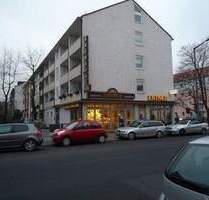 gepflegte, helle,moderne 1,5 ZW , Laminat, modernes Duschbad, Balkon - Nürnberg Nordostbahnhof