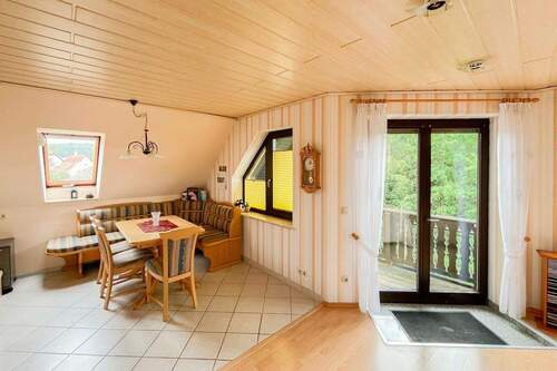 Wohn- u. Essbereich - 