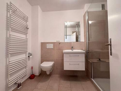 Duschbad mit Handtuchheizung und... - 