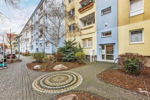 Zugang Haus 6 - 