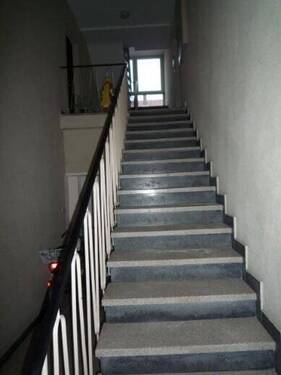 Treppenhaus - 1 Zimmer Etagenwohnung zur Miete in Nürnberg